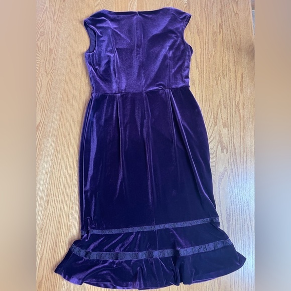 Ralph Lauren Women's Purple Velvet Evening Gown Dress Size 12 - Picture 8 of 10